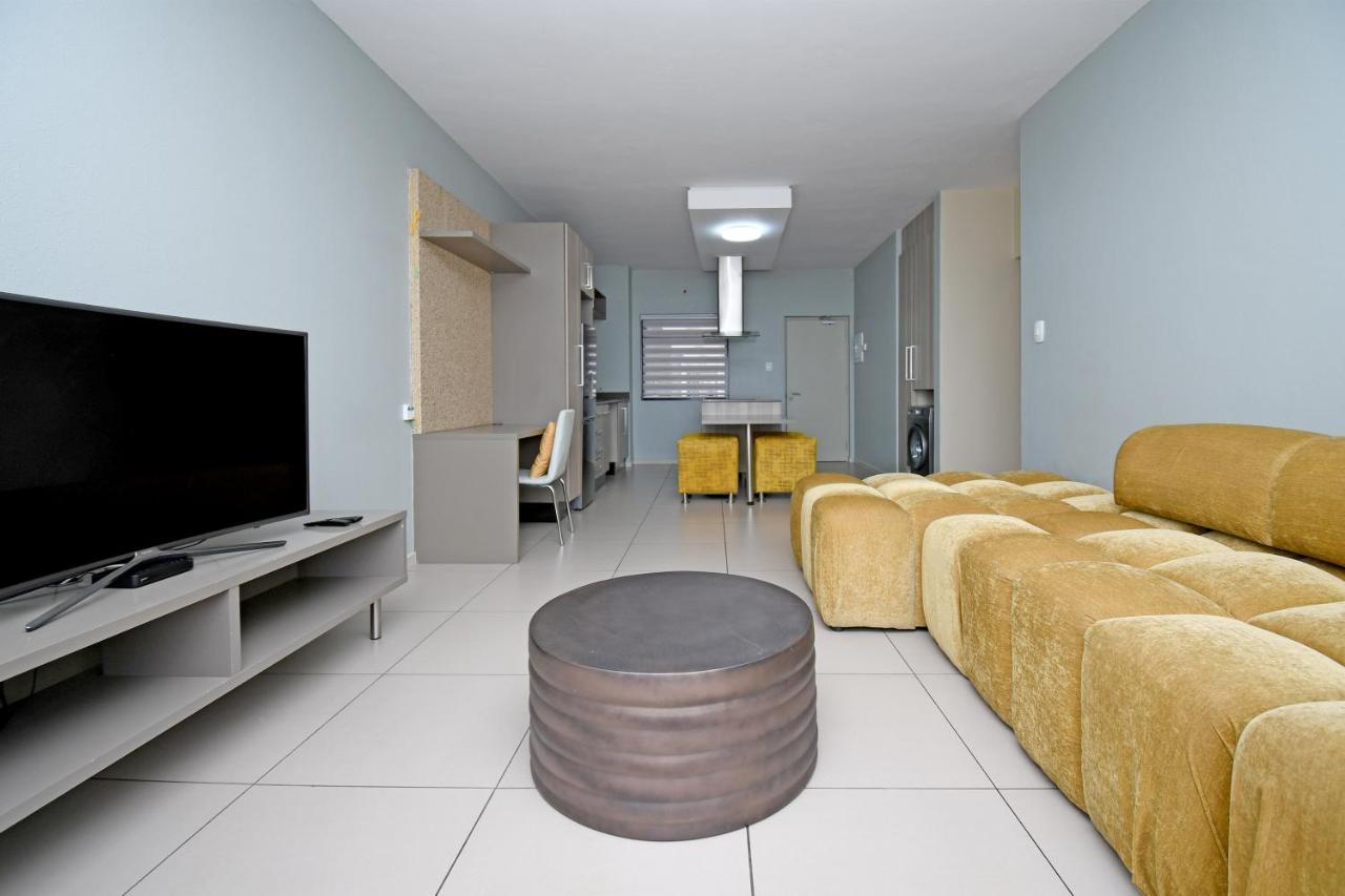 Zwelakho Furnished Apartments The Cube Йоганнесбурґ Екстер'єр фото