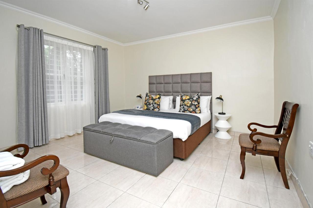 Zwelakho Furnished Apartments The Cube Йоганнесбурґ Екстер'єр фото