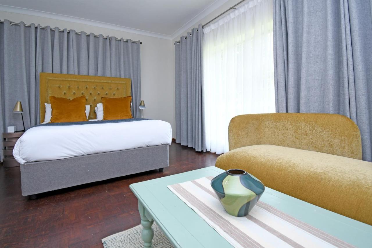 Zwelakho Furnished Apartments The Cube Йоганнесбурґ Екстер'єр фото
